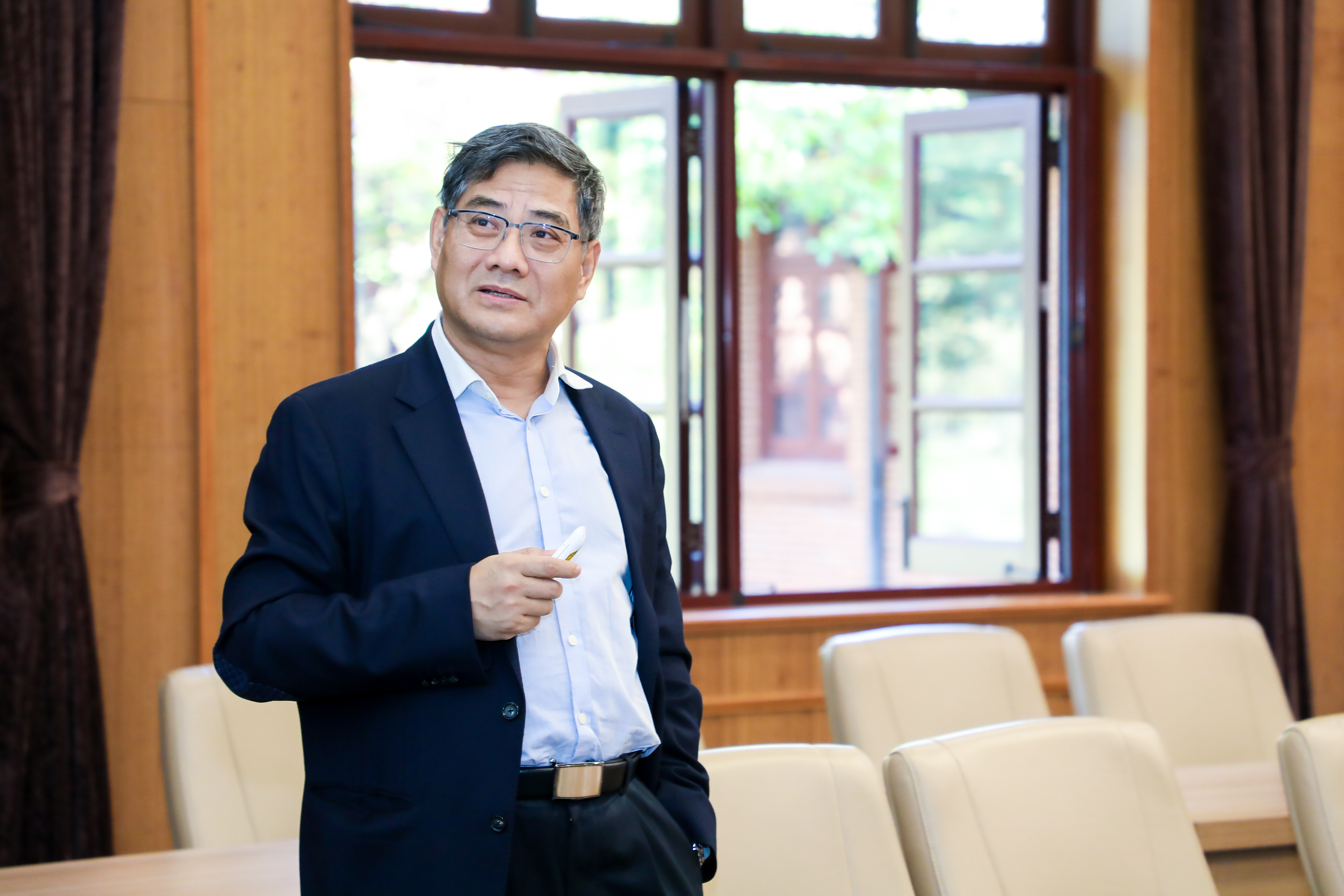 知名校友为一流学科建设"把脉问诊"——华东师大经济与管理学部举行